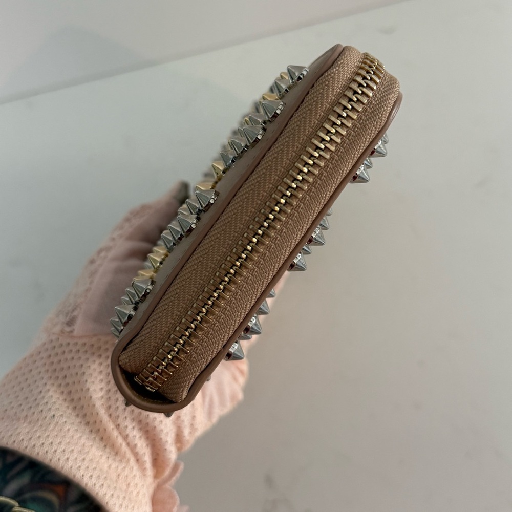 Christian Louboutin Panettone Multi Spike Nude Leather Wallet RARE ~ NWOT - Picture 9 of 13
